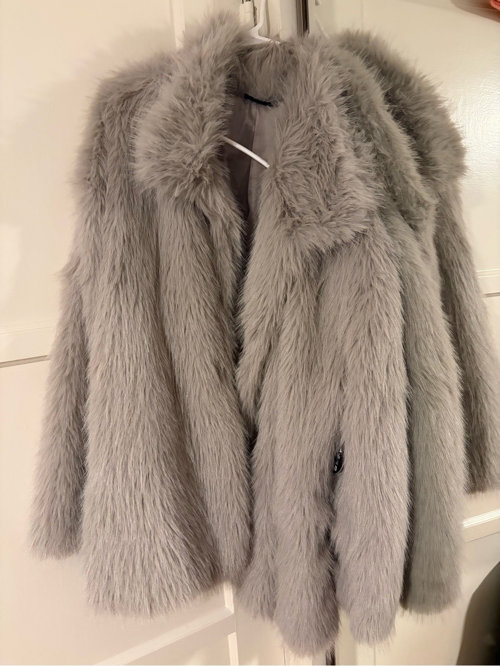 Women's Faux Fur Coat - Light Gray